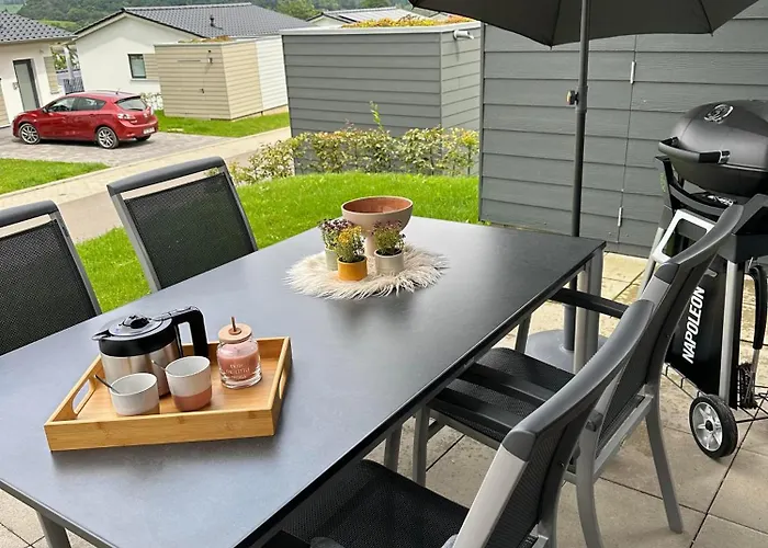 بيت للعطل Diemelblick 14 Mit Seeblick Und Sauna Am Fuer Bis Zu 6 Gaeste Diemelsee