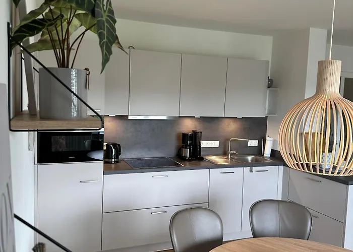 Diemelblick 14 Mit Seeblick Und Sauna Am Fuer Bis Zu 6 Gaeste Diemelsee